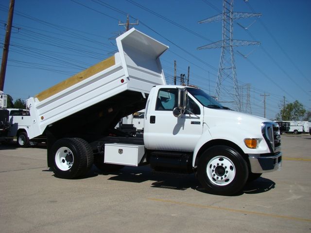 2007 Ford F650 Dump Truck 10' Body